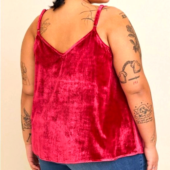 ❤️NWT VINTAGE TORRID CAMI - RED VELVET SWING TANK - CHRISTMAS HOLIDAY PLUS SIZE - Picture 2 of 12